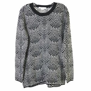 BCBGENERATION Black & White Scallop Deco Pattern Print Sweater Size S